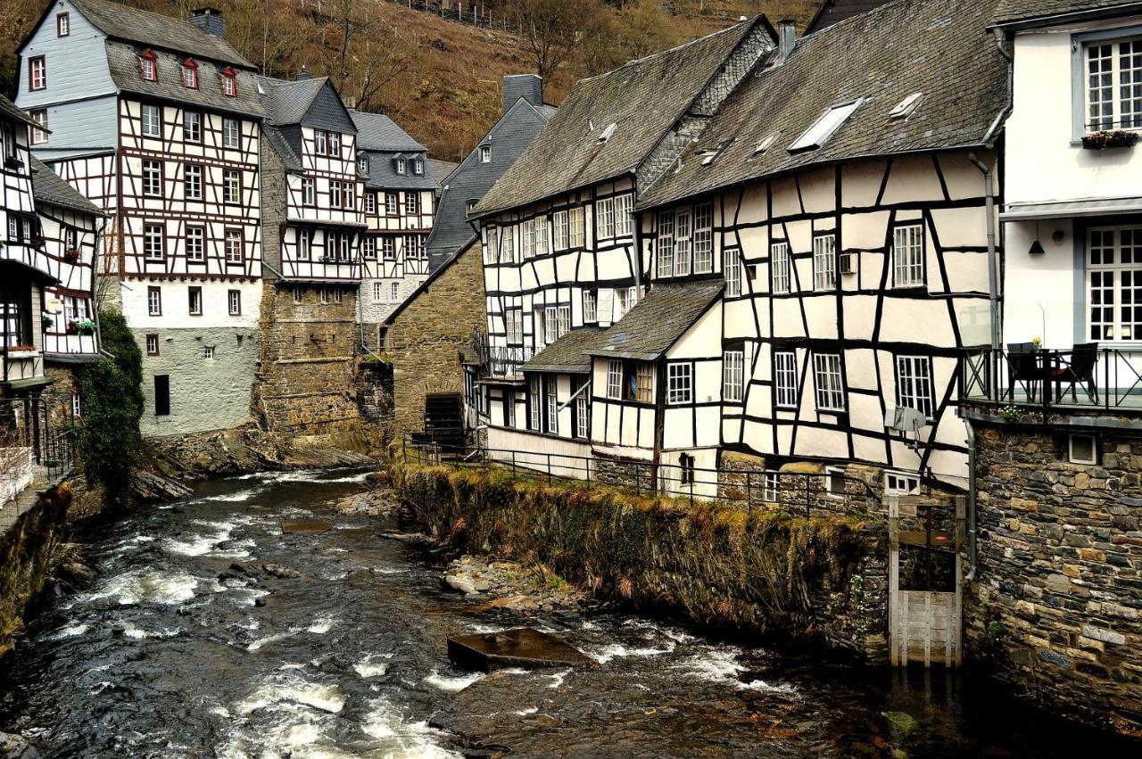 Ferienhaus Kirschbluete Monschau Exteriör bild